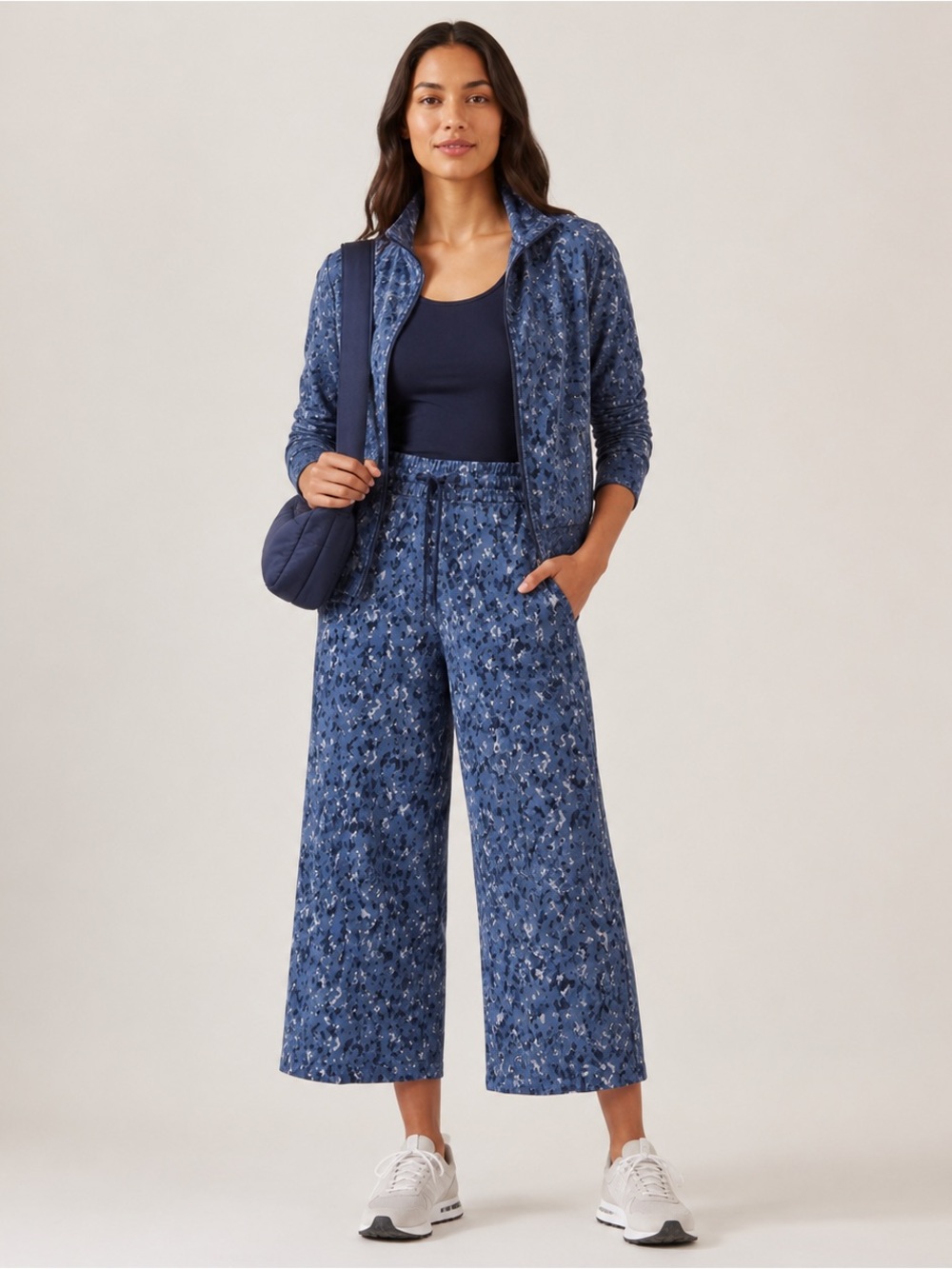 Athleta Avenue Wide Leg Crop Pants Blue Camo Print Size 8 Pull On